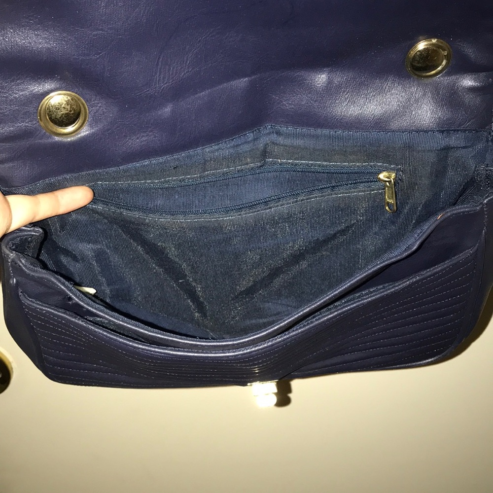 Purse - Picture 4 of 4